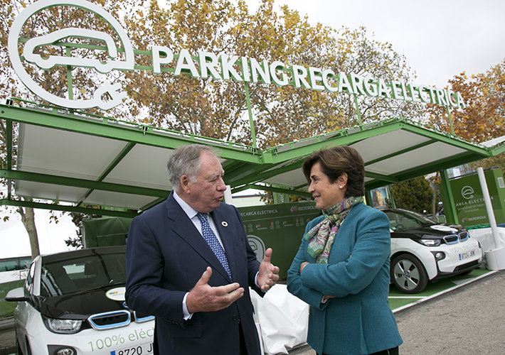 Foto Iberdrola e IFEMA se unen para impulsar la movilidad eléctrica y ponen en marcha el primer parking sostenible en un recinto ferial en España.